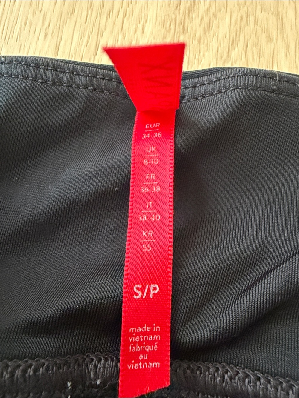 SPANX Black High-Waist Sculpting Leggings - Picture 3 of 5